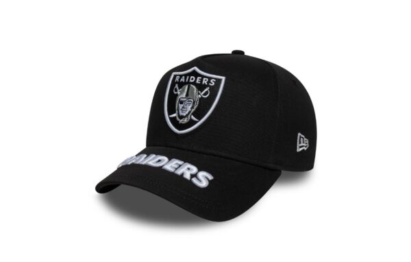 MLB Visor Hit Las Vegas Raiders Black 9FORTY E-Frame Cap Las Vegas Raiders logo on front Raiders wordmark logo on top of visor New Era Flag embroidered on left Structured E-Frame crown Snapback Curved visor 100% COTTON