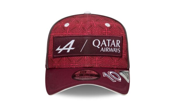 Official BWT Alpine F1 Cap. 9Fifty snapback. Stretch-Fit. Pre-curved visor. Embroidered logo on front and back. Size adjustable at the back. Material: 97% polyester, 3% elastane