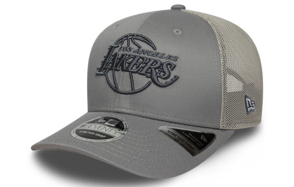  LA Lakers Black  9SEVENTY  Trucker Cap LA  Lakers logo on front New Era Flag embroidered on left Structured crown Snapback Curved visor Mesh back and sides COTTON, POLYESTER  Product ID: 60667575