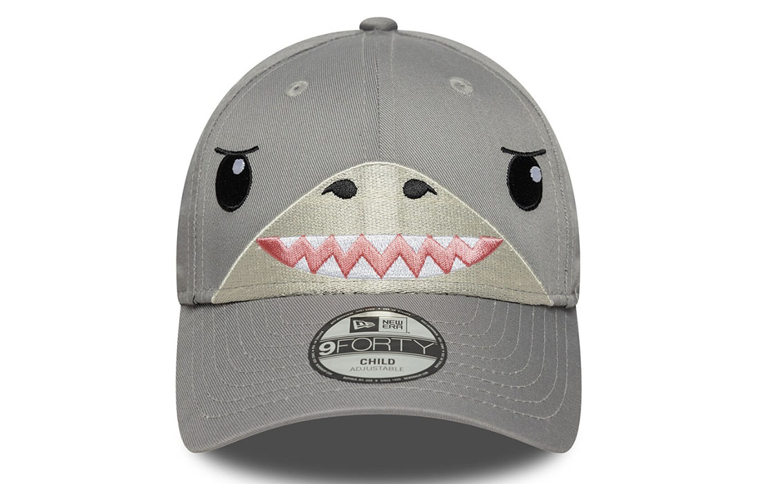 60691153 front Child Shark face 9FORTY Cap New Era Flag embroidered on left Structured crown Snapback Curved visor 35% COTTON, 65% POLYESTER Product ID: 60691153