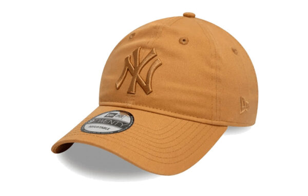 New York Yankees Light Green 9TWENTY cap New York Yankees logo embroidered on front New Era Flag embroidered on left Unstructured A-Frame crown Strapback Curved visor COTTON Product ID: 60595474