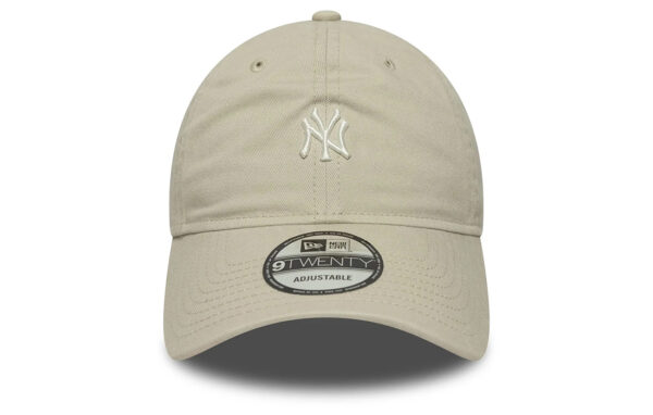 New York Yankees 9TWENTY cap New York Yankees logo embroidered on front New Era Flag embroidered on left Unstructured A-Frame crown Strapback Curved visor COTTON Product ID: 60667599