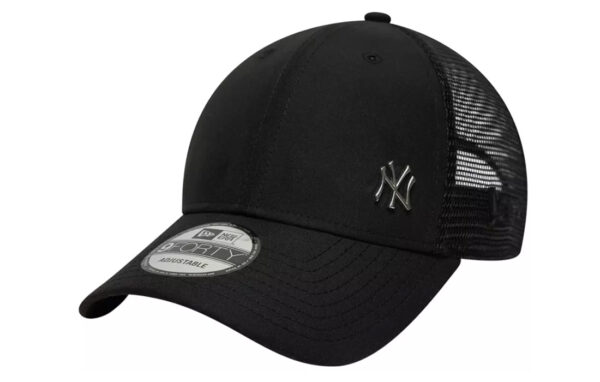 New York Yankees logo embroidered on the front New Era Flag embroidered on left Structured crown, mesh sides and back Curved visor COTTON, POLYESTER Product ID 60667656